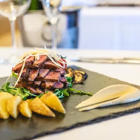 Casino & Admiral 3* Kozina