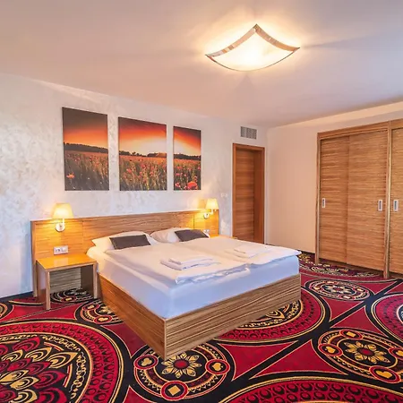 Casino & Admiral 3* Козина