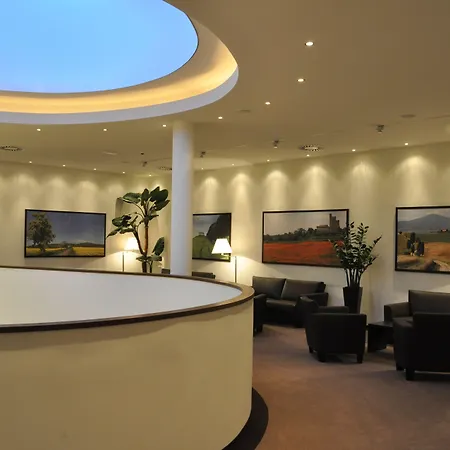 Admiral Hotel