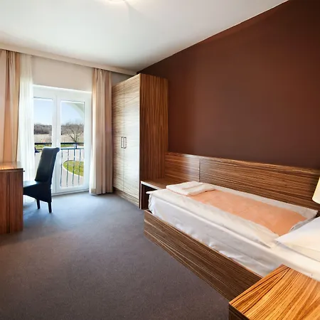 Hotel Admiral 3*