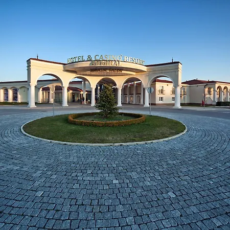 Casino & Admiral 호텔 코지나