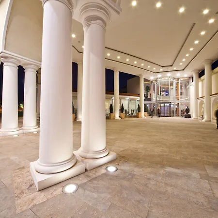 Casino & Admiral 3* Козина