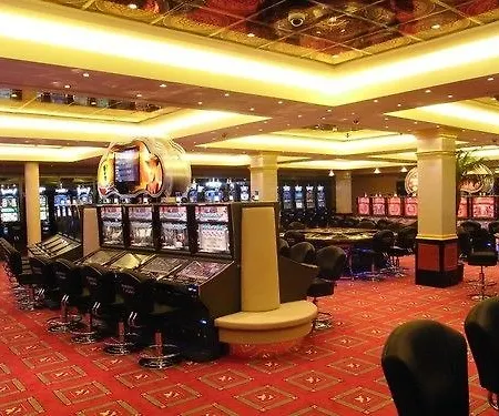 Casino & Admiral Отель 3*