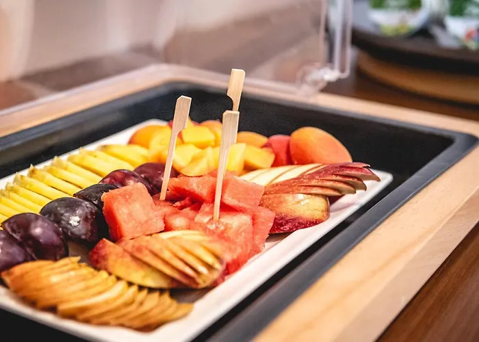 Casino & Admiral 3* 科济纳