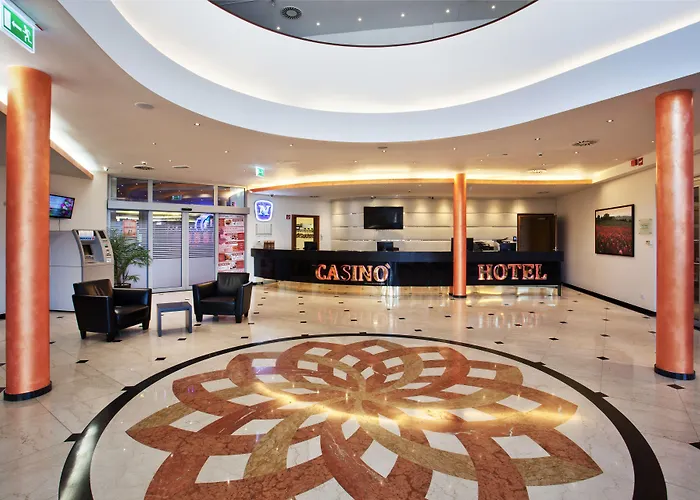 Casino & Admiral 酒店